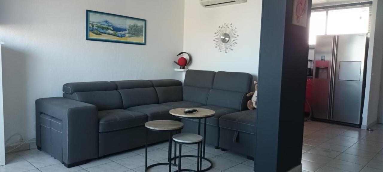 Le Queirele Daire Le Lavandou Dış mekan fotoğraf