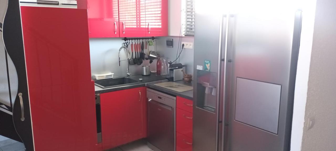 Le Queirele Daire Le Lavandou Dış mekan fotoğraf